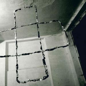 The Knot Arte Povera New York P.s.1 1985 Jewels Christ 1981 Di Luciano Fabro Foto Di Maria Mulas